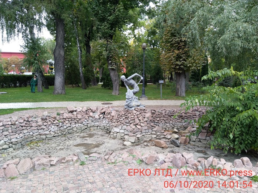Парк Шевченка скульптура 