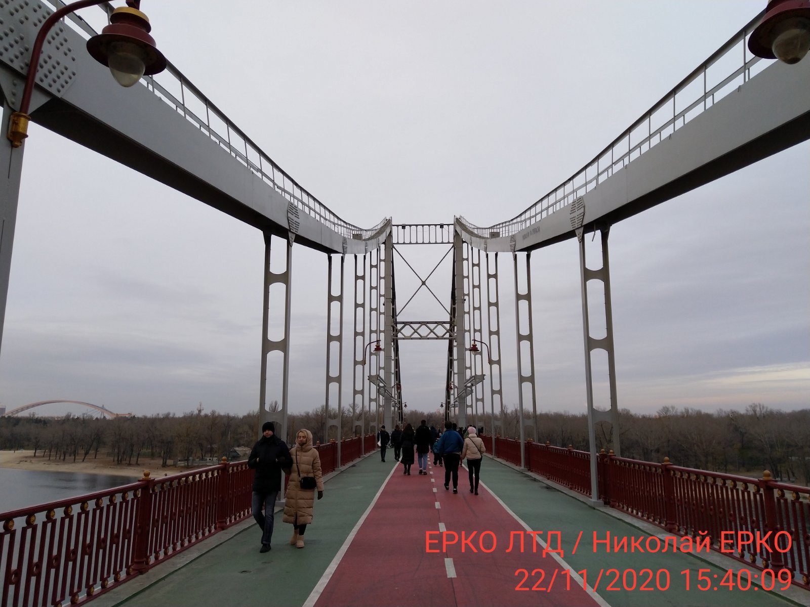 Пешеходный мост через Днепр