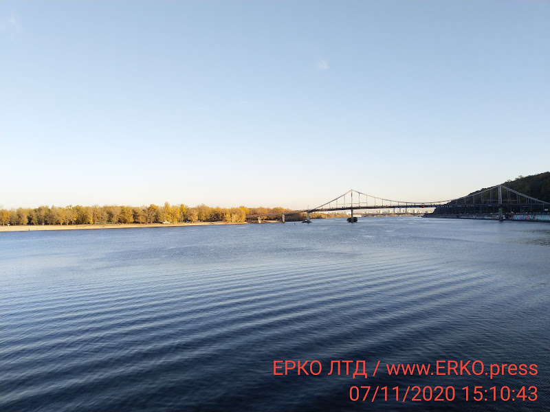 Пешеходный Киевски мост через Днепр 